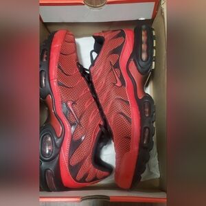 Nike Air Max Plus Bred Reflective Black Red  Size 11